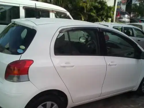 Toyota VITZ  2010