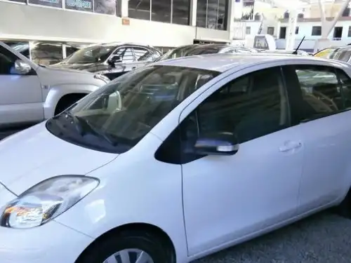 Toyota VITZ  2010