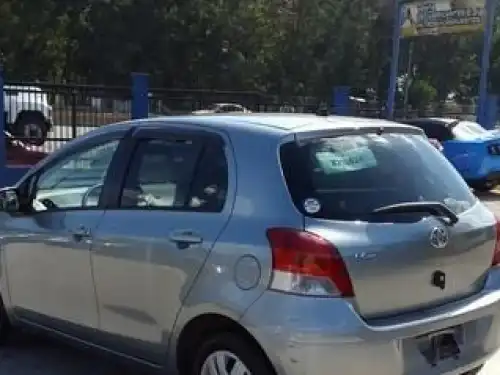 Toyota VITZ  2010