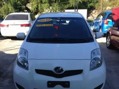 Toyota VITZ  2010