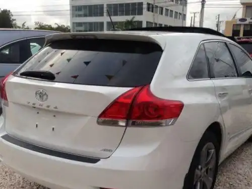 Toyota Venza  2010