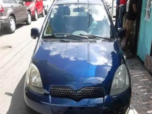 Toyota Vitz 2003