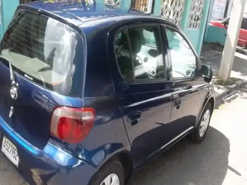 Toyota Vitz 2003