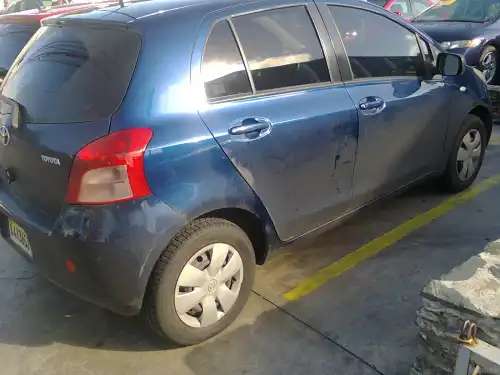 Toyota Vitz 2005