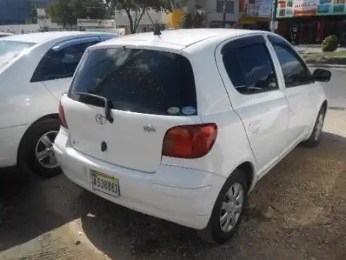 Toyota Vitz 2005