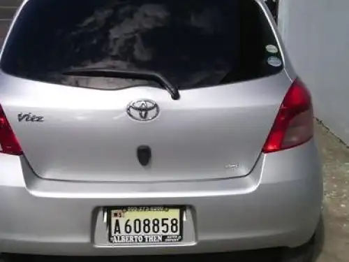 Toyota Vitz 2008 Gris 
