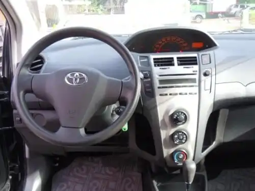 Toyota Vitz 2008