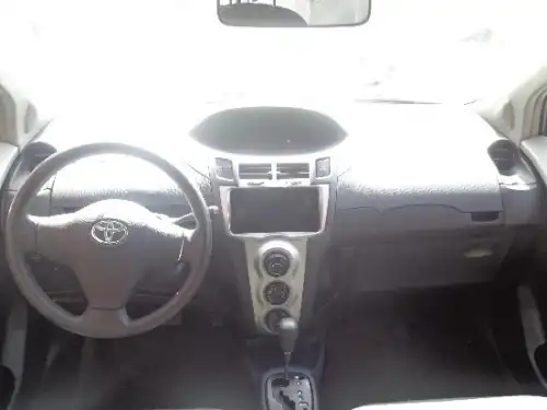 Toyota Vitz 2008