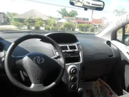 Toyota Vitz 2008
