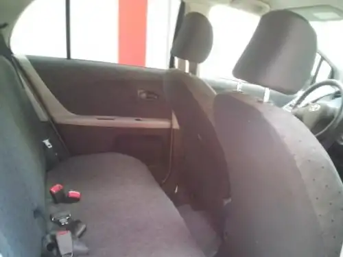 Toyota Vitz 2010
