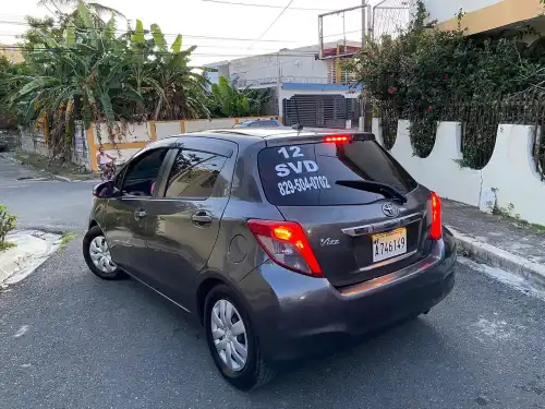 Toyota Vitz 2012 4 Cilindros única dueña