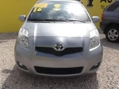 Toyota Yaris  2010