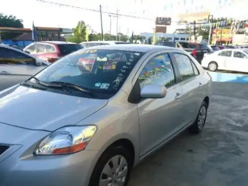 Toyota Yaris  2010