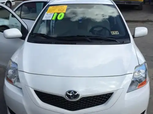 Toyota Yaris  2010