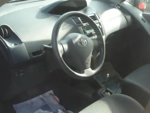 Toyota Yaris  2010