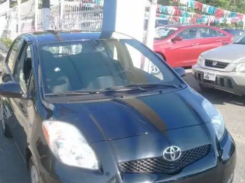 Toyota Yaris  2010