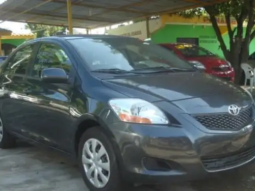 Toyota Yaris  2010