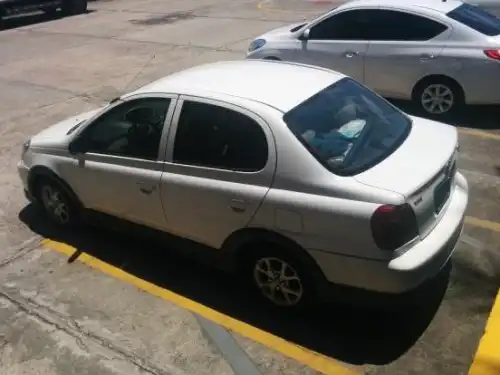 Toyota Yaris 2006 Blanco 