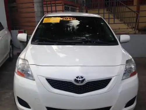 Toyota Yaris LE 2010