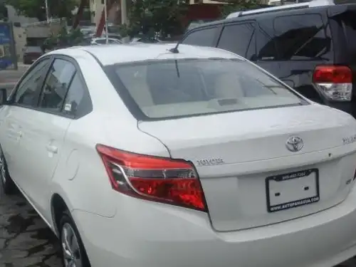 Toyota Yaris LE 2014