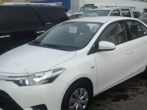 Toyota Yaris LE 2014