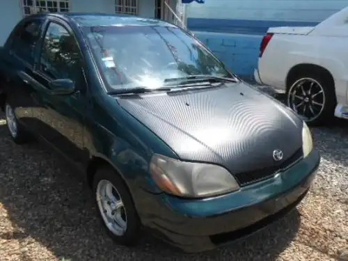 Toyota Yaris2001