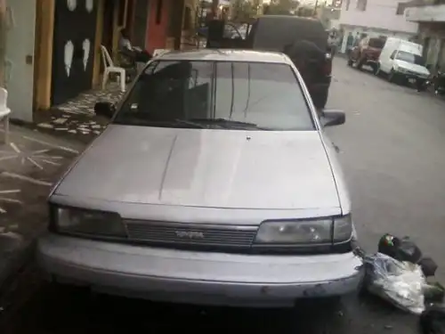 Toyota camry 1987 gris nitido aire acondicionado 