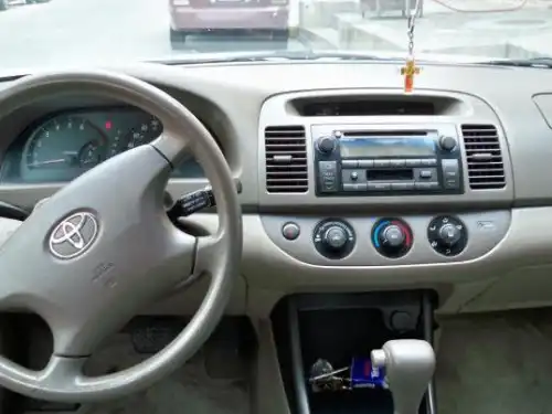 Toyota camry 2002 le blanco 