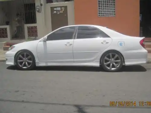 Toyota camry 2003 blanco 
