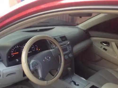 Toyota camry 2007 por motivo de viaje 