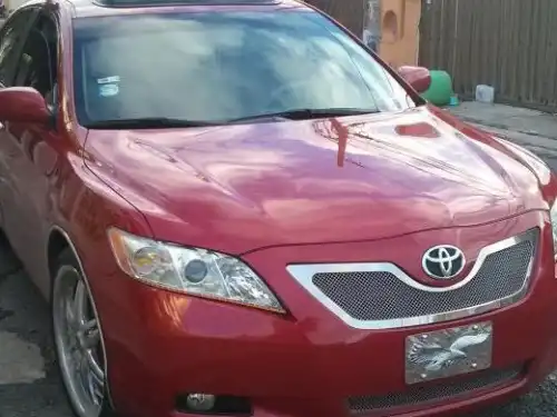 Toyota camry 2010 rojo nuevesito el especial 