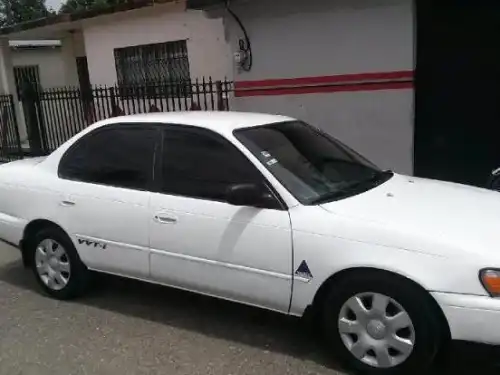 Toyota corolla 1996 americano 
