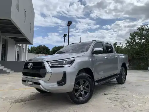 Toyota hilux 2022 new