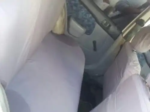 Toyota starlet 2000 blanca 