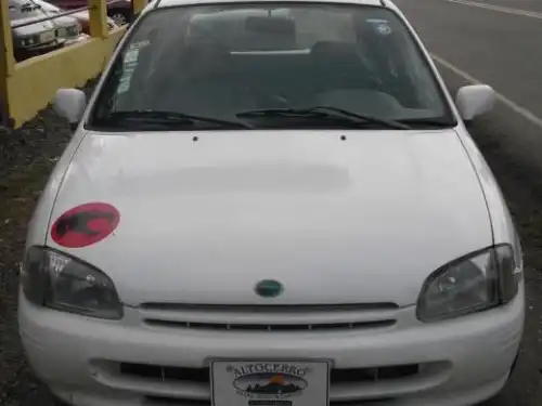 Toyota starlet 2000 blanco 