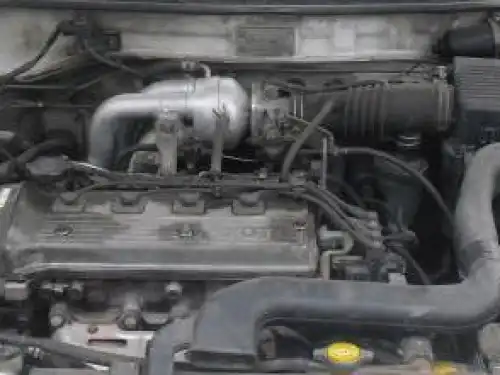 Toyota starlet 2000 blanco 