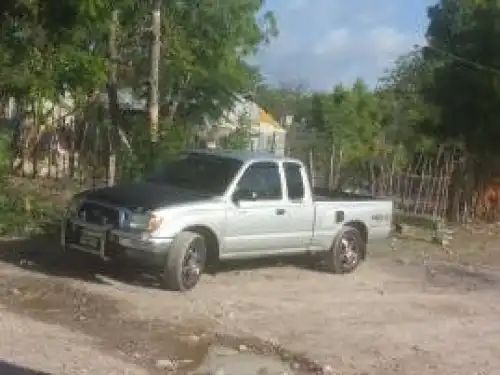 Toyota tacoma 2004 gris mecanica 