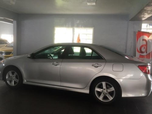 Toyota CAMRY SE 2013