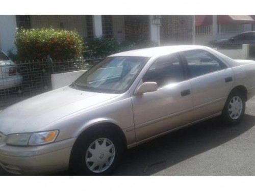 Toyota Camry 1998 $4,000-Full Labels