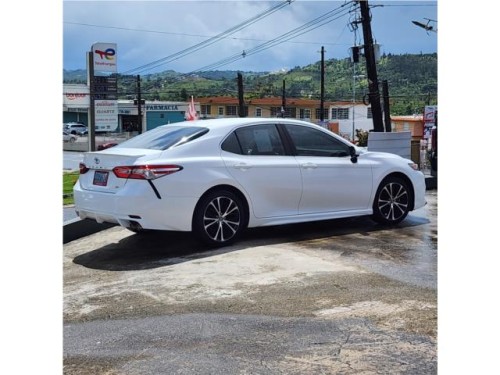 Toyota Camry 2020 SE BLANCO AT