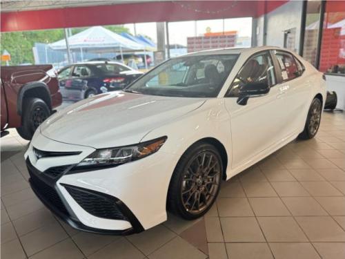 Toyota Camry SE Nighsthade