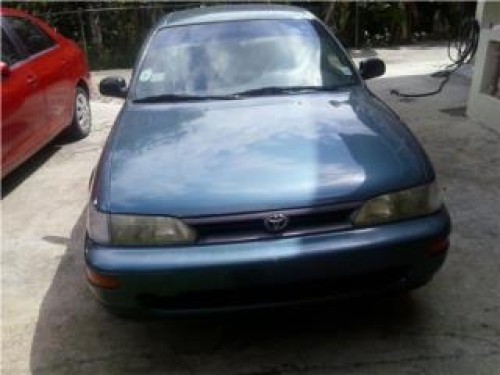 Toyota Corolla 1995, standar, equipo musica