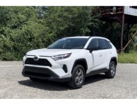 Toyota RAV4 LE Hybrid 2023