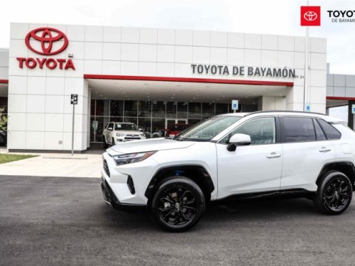 Toyota RAV4 SE Hybrid 2023