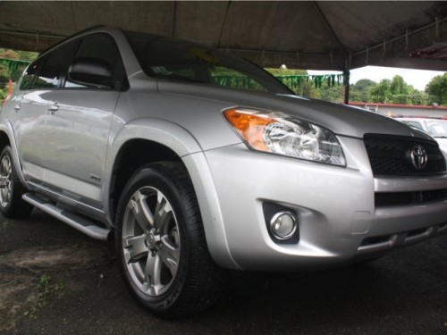 Toyota RAV4 SPORT 2011