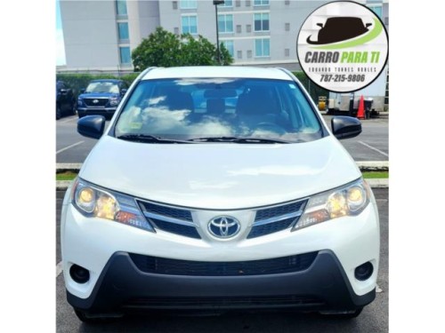 Toyota Rav4 LE 2023-con 67k millas