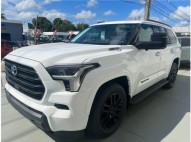 Toyota SEQUOIA2023 3 FILAS