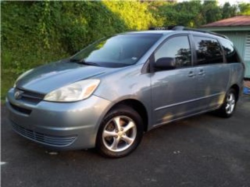 Toyota Sienna 2005