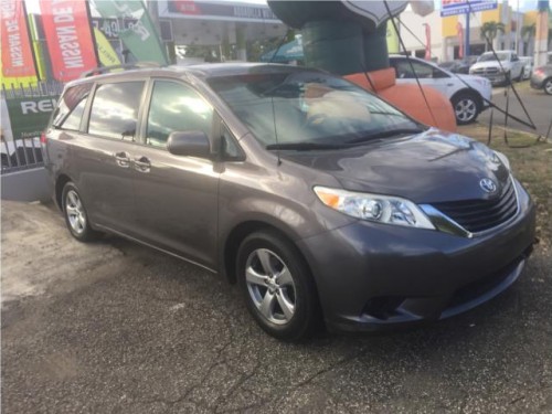 Toyota Sienna 2013le