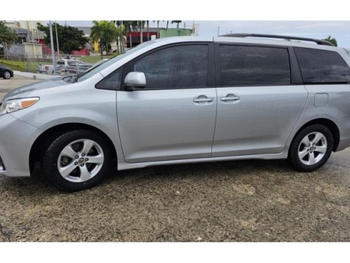 Toyota Sienna 2020